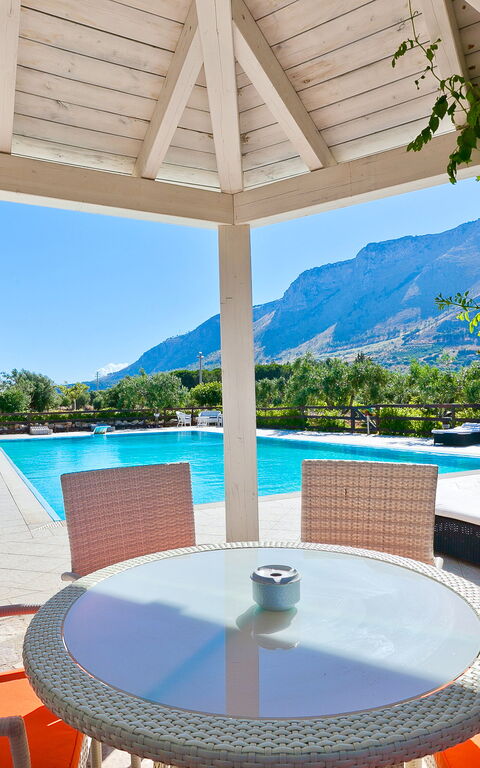 Tenutersa: Außen, Draussen, Schwimmbad