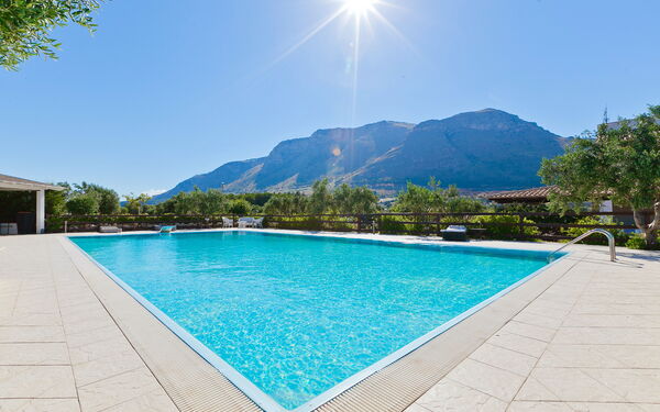 Tenutersa: Außen, Draussen, Schwimmbad