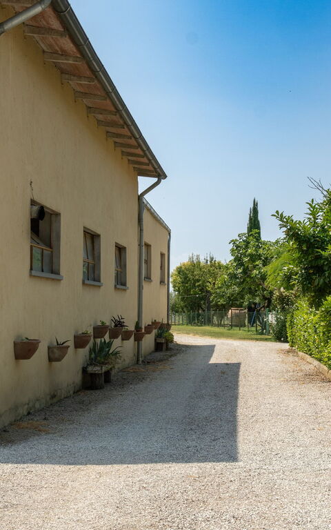 Casale Miro: Außen, Draussen