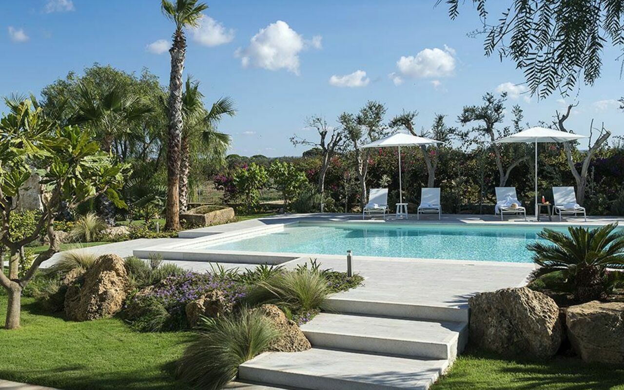 Villa Salinella: Garten, Schwimmbad