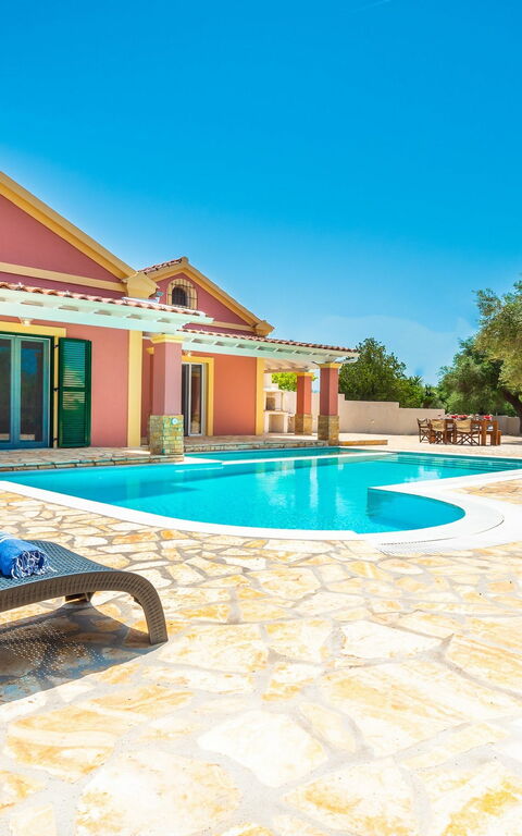 Beach Villa Joanna: Draussen, Schwimmbad