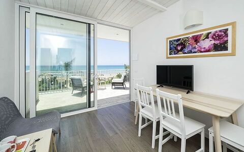 Unterkunft Marina: Esszimmer, Wohnzimmer