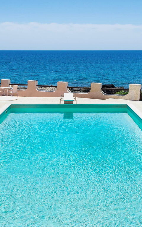 Blu Moon: Ansichten, Schwimmbad