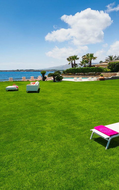 Blu Moon: Ansichten, Garten