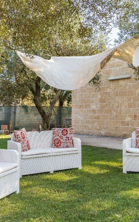 Villa Safiria: Draussen, Garten