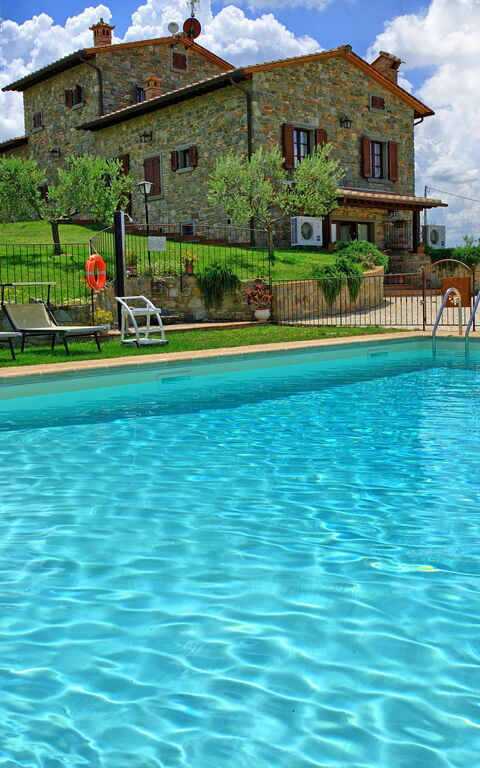 Villa Farneta: Schwimmbad