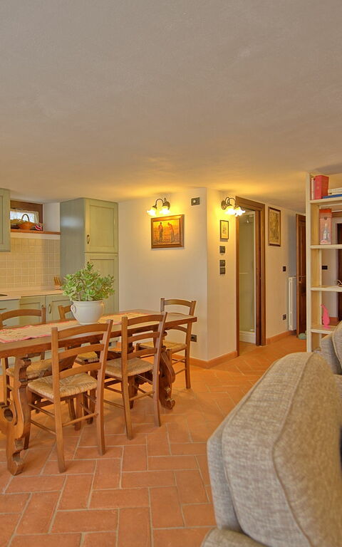 Villa Farneta: Esszimmer, Küche, Wohnzimmer