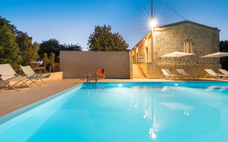 Villa Luna: Außen, Draussen, Schwimmbad