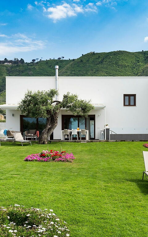 Villa Nettuno: Draussen, Garten