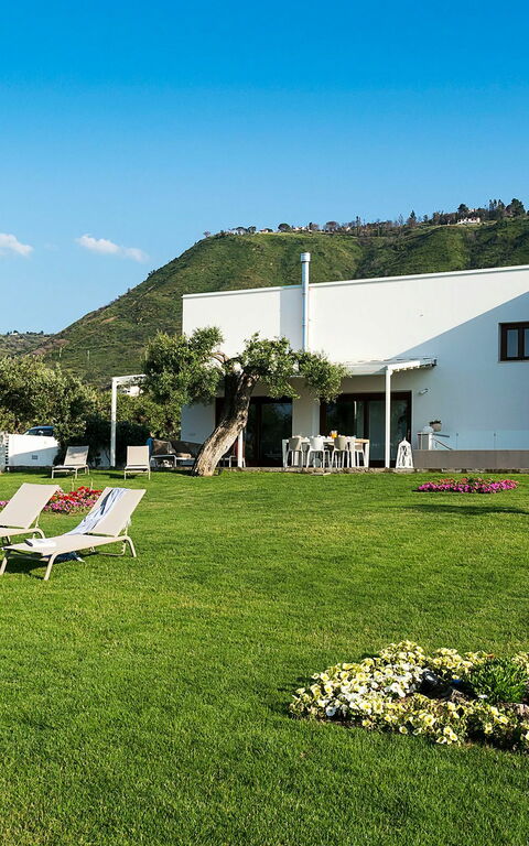 Villa Nettuno: Draussen, Garten