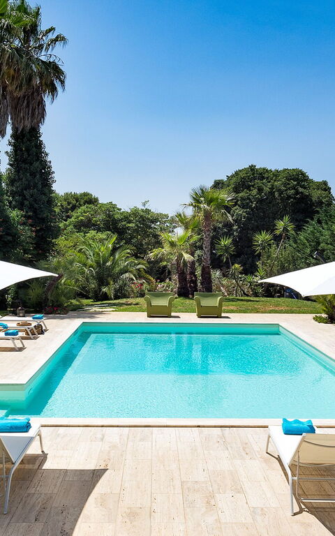 Villa San Ciro: Schwimmbad, Sommer