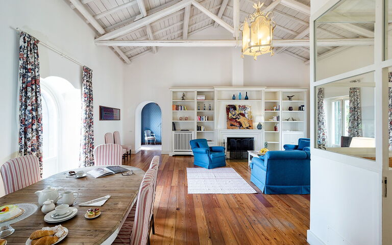 Villa La Capinera: Esszimmer, Wohnzimmer