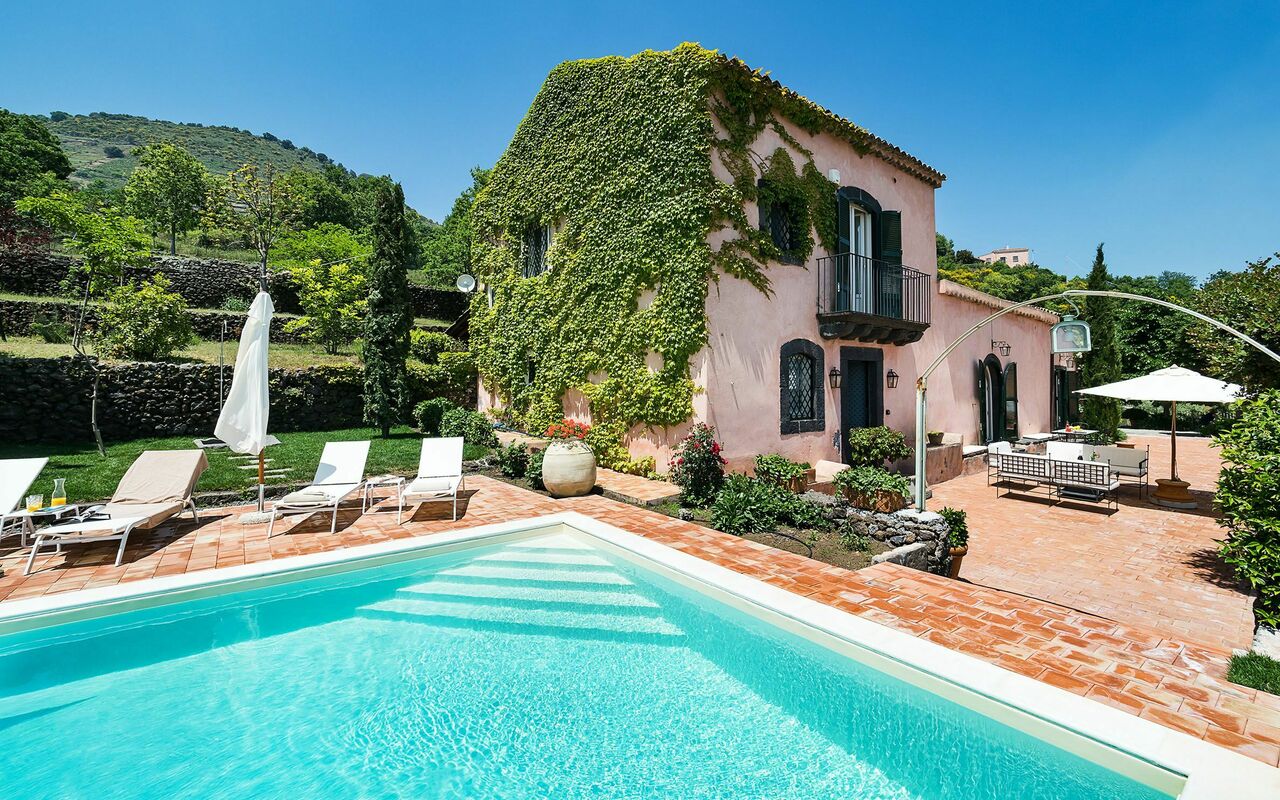 Villa La Capinera: Draussen