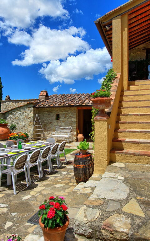 Villa Sonia: Draussen