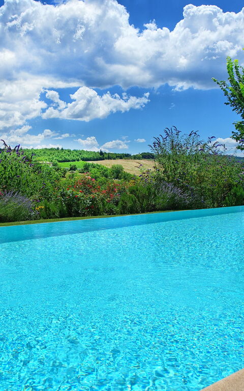 Villa Sonia: Draussen, Schwimmbad