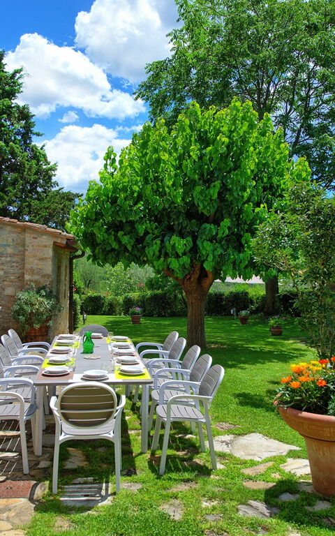 Villa Sonia: Draussen