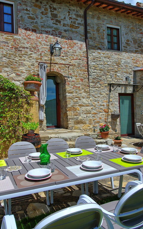 Villa Sonia: Draussen