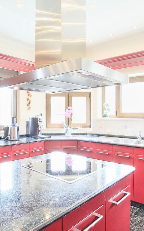 Acharavi Beach Villa: Küche