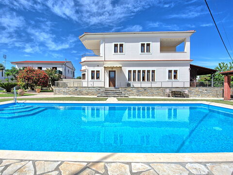 Acharavi Beach Villa