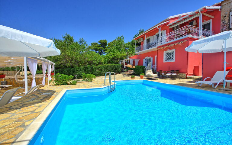 Villa Giador: Draussen, Schwimmbad