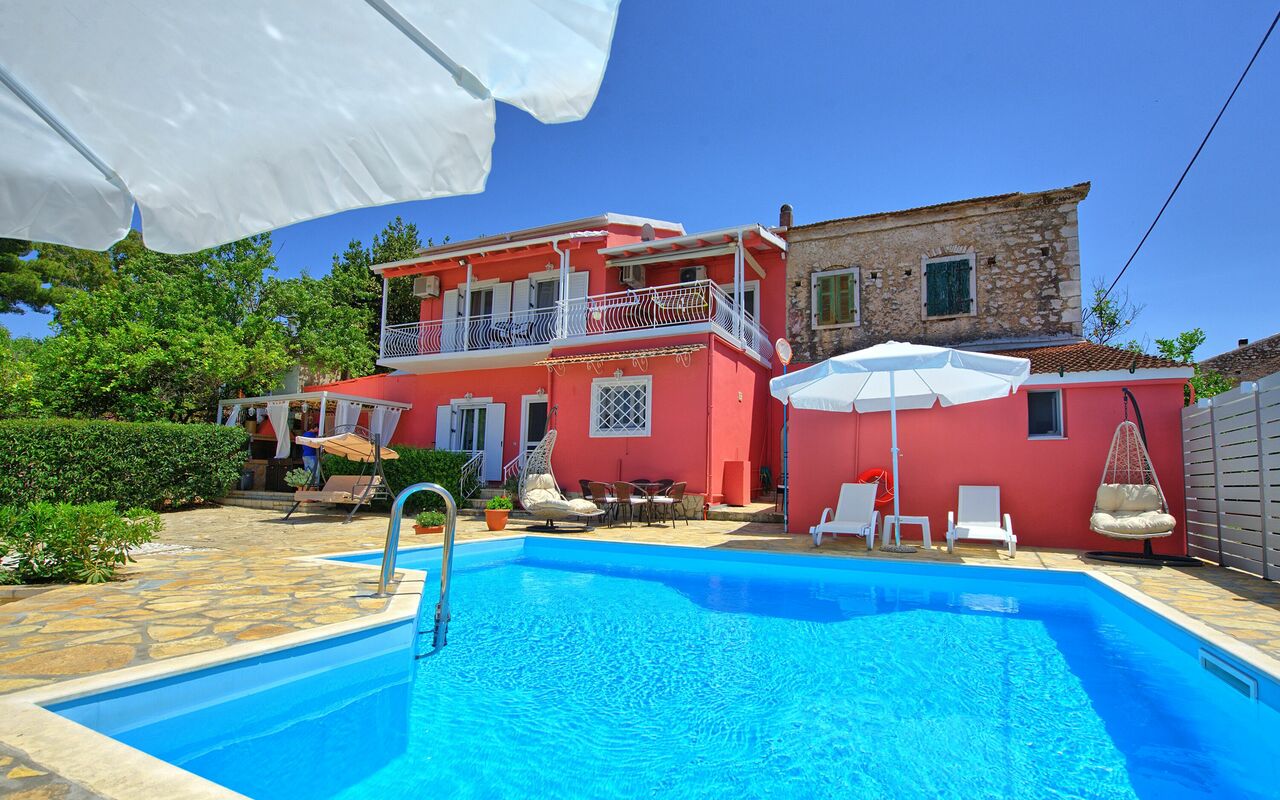 Villa Giador: Draussen, Schwimmbad