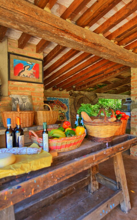 Villa Edo: Draussen, Esszimmer, Schlafzimmer