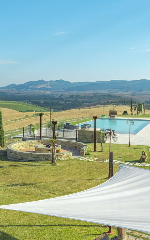 Villa Massimiliano: Ansichten, Draussen, Garten, Schwimmbad