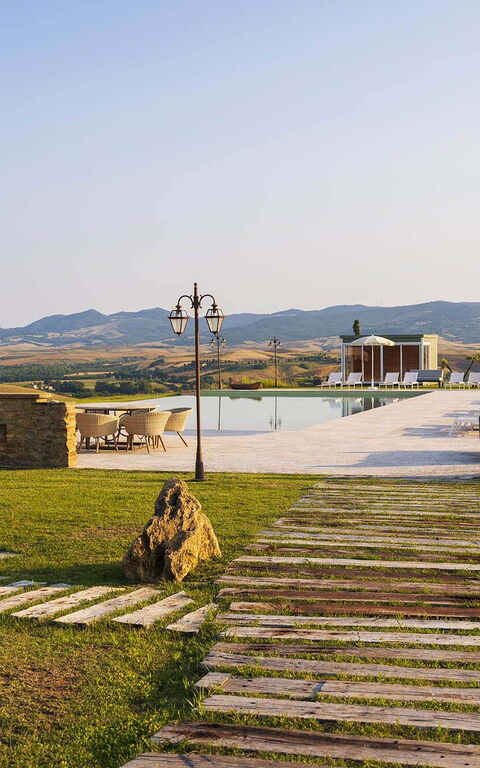 Villa Massimiliano: Draussen, Garten, Schwimmbad