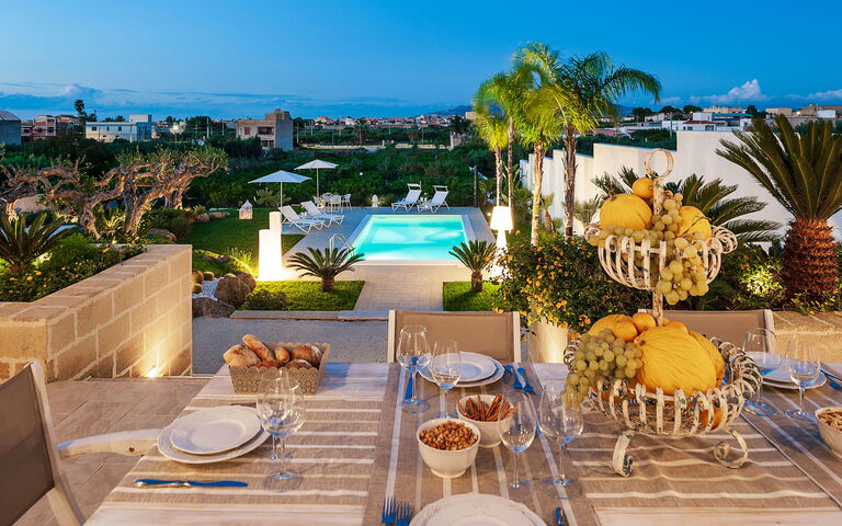 Villa Pigna Bianca: Draussen