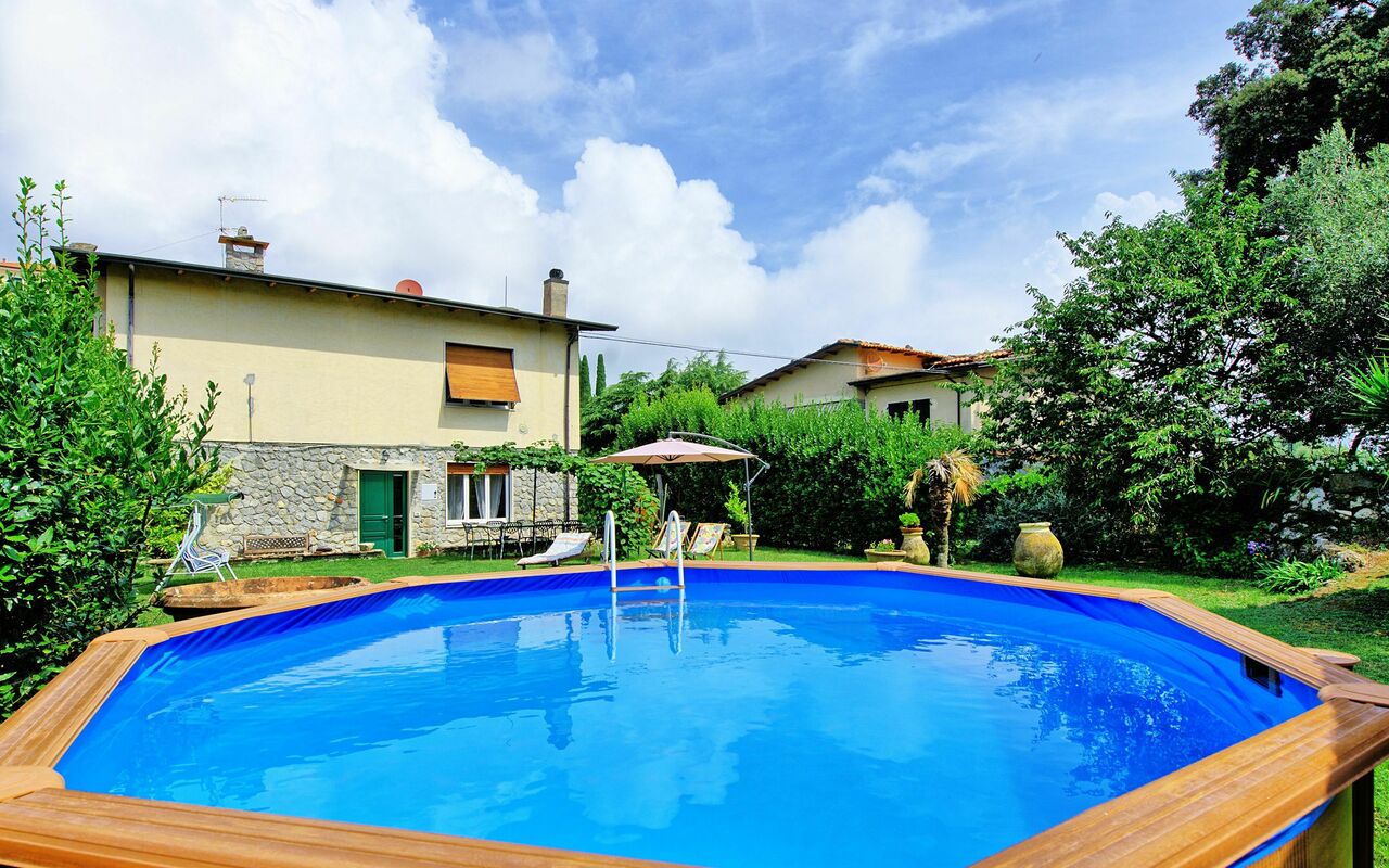 Casa Al Bosco: Schwimmbad