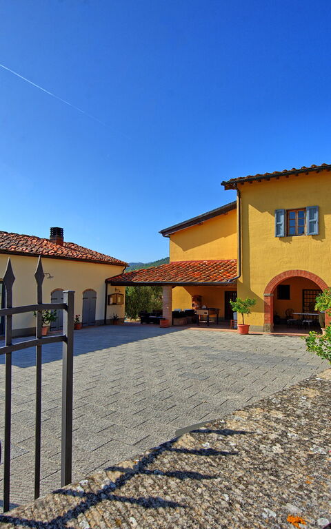 Casalta: Außen, Draussen