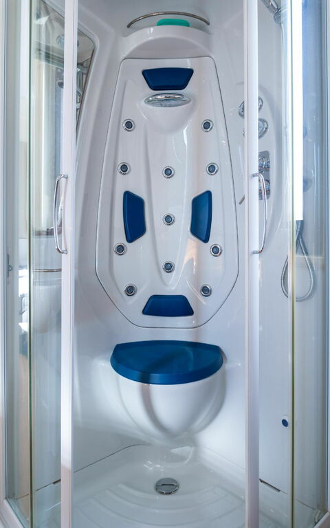 Villa Modigliani: Bad