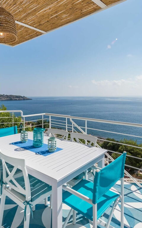 Villa Infinity: Draussen