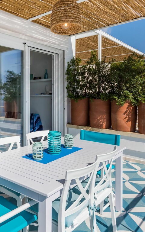 Villa Infinity: Draussen