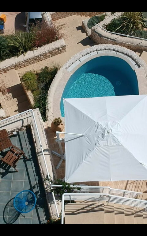 Villa Infinity: Ansichten