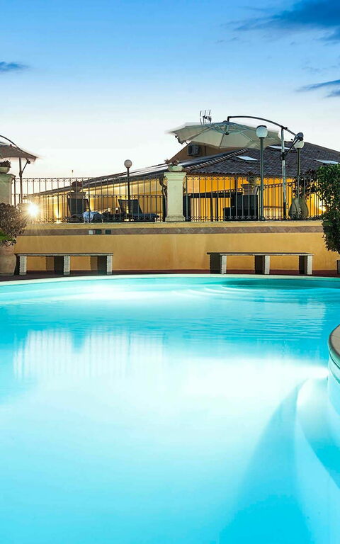 Villa Carolina: Draussen, Schwimmbad