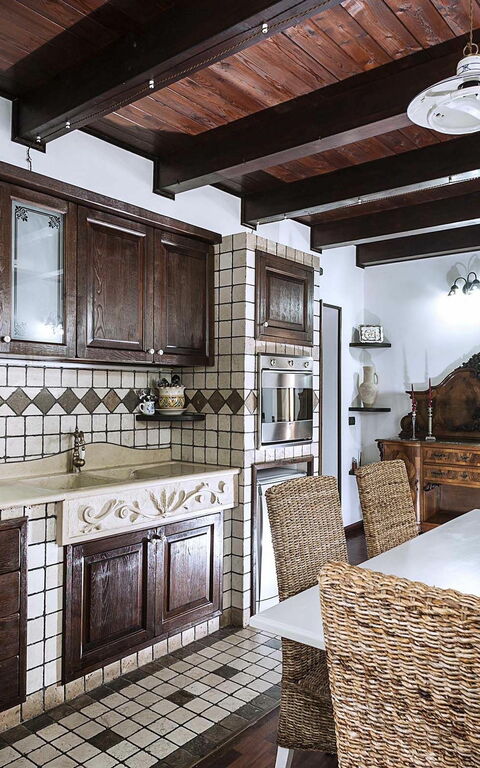 Villa Carolina: Esszimmer, Küche