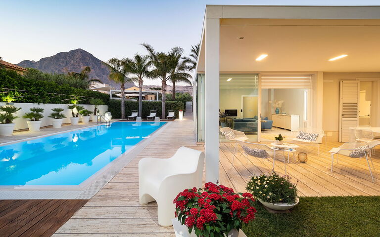 Villa Bellini: Außen, Schwimmbad