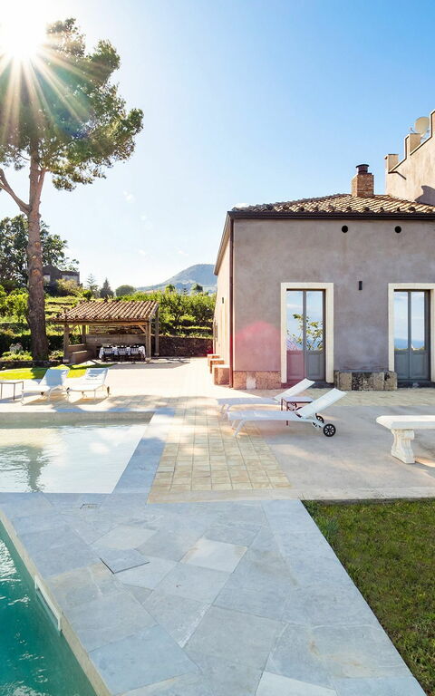 Villa Torre Etnea: Draussen, Schwimmbad