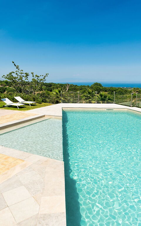 Villa Torre Etnea: Draussen, Schwimmbad