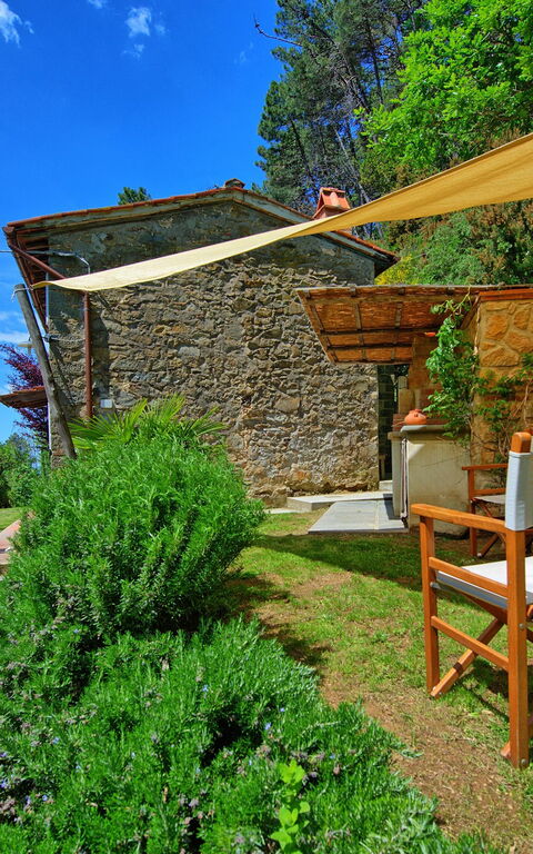 Casale Di Cozzile: Außen, Garten