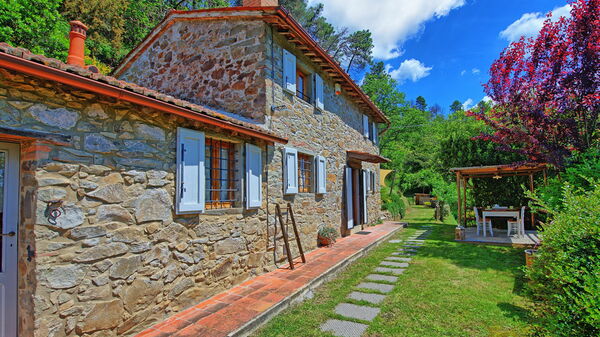 Casale di Cozzile: Außen, Garten
