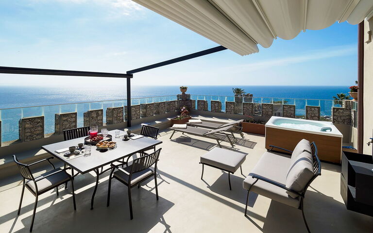 Torre Isola Bella: Balkon / Terrasse / Patio