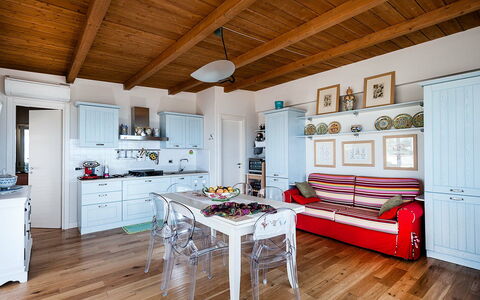 Unterkunft Onda: Esszimmer, Küche, Wohnzimmer