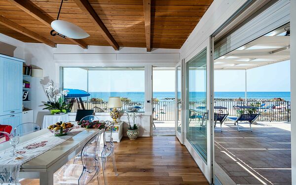 Unterkunft Onda: Esszimmer, Küche, Wohnzimmer