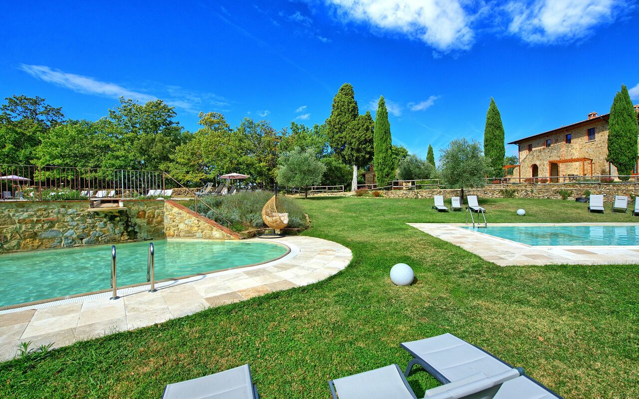 Borgo Mulignone: Garten, Schwimmbad