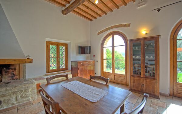 Unterkunft Mulignone 10: Esszimmer, Küche, Wohnzimmer