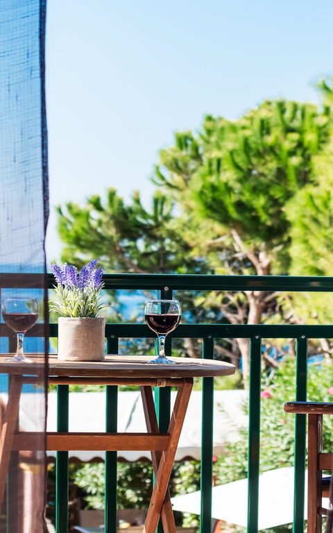 Beachfront Villa Rania: Balkon / Terrasse / Patio