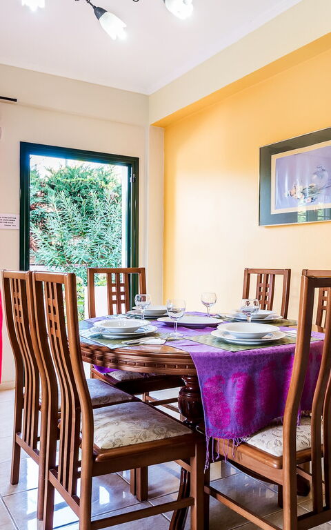 Beachfront Villa Rania: Esszimmer