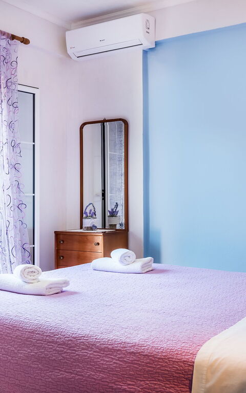 Beachfront Villa Rania: Schlafzimmer